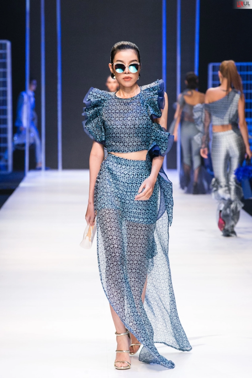 Vifw 2017 mãn nhãn với bst orphic độc lạ của claret giang lê - 23
