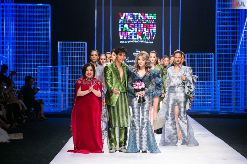 Vifw 2017 mãn nhãn với bst orphic độc lạ của claret giang lê - 26