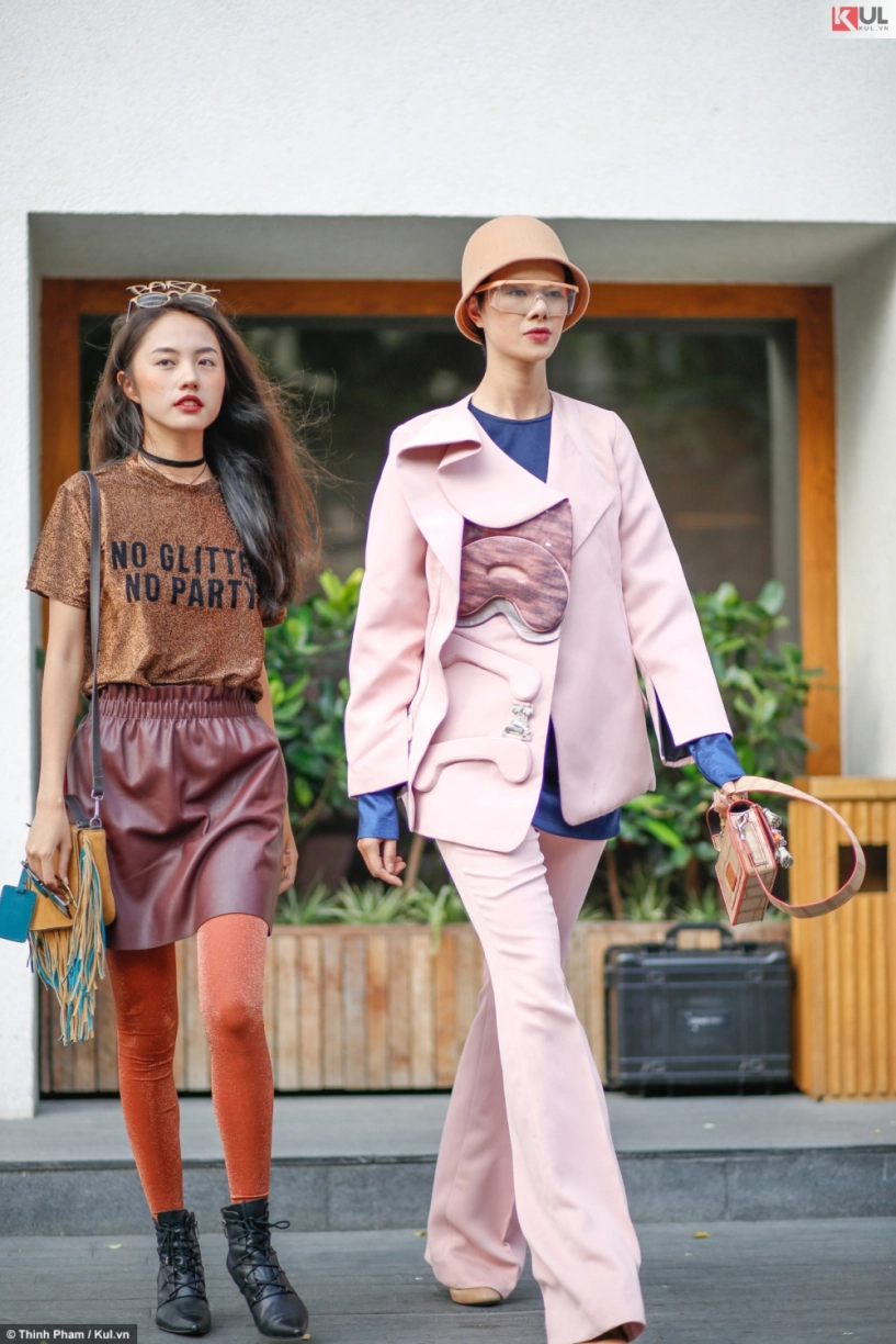 Vifw 2017 nổi bật với loạt trang phục rực rỡ street style ngày thứ 3 tràn ngập những item hay ho - 6