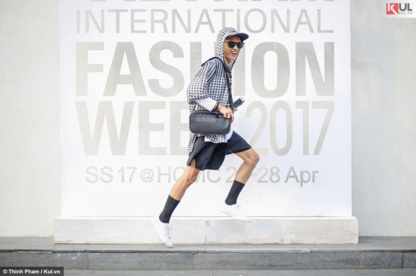 Vifw 2017 nổi bật với loạt trang phục rực rỡ street style ngày thứ 3 tràn ngập những item hay ho - 18
