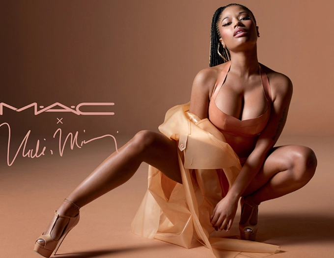 Vừa chào sân 2 thỏi son mới của nicki đã gây sốt nhờ hình ảnh quá xôi thịt - 2