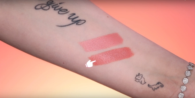 Vừa chào sân 2 thỏi son mới của nicki đã gây sốt nhờ hình ảnh quá xôi thịt - 8