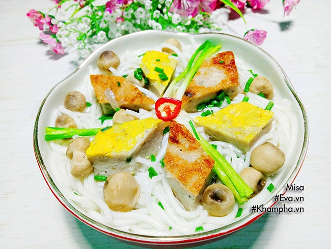 Bánh canh chả cá đậm đà hấp dẫn cả nhà bởi vị thơm ngon - 14