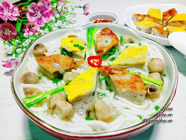 Bánh canh chả cá đậm đà hấp dẫn cả nhà bởi vị thơm ngon - 15