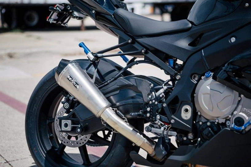 Bmw đen huyền bí với option rizoma cao cấp - 2