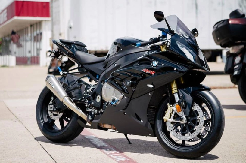 Bmw đen huyền bí với option rizoma cao cấp - 5