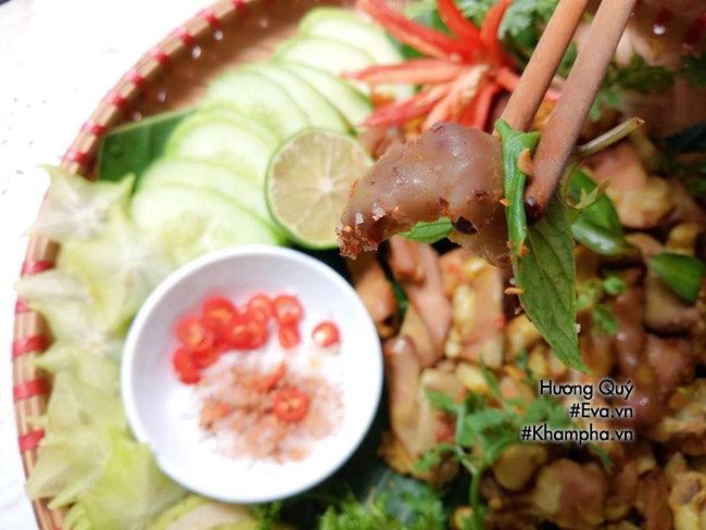 Cuối tuần đi chợ đãi cả nhà mẹt lòng dạ dày heo nướng cay - 9