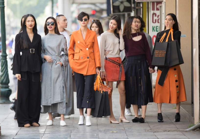 Cựu quán quân vietnams next top model diện street style khuấy đảo đường phố hà nội - 7