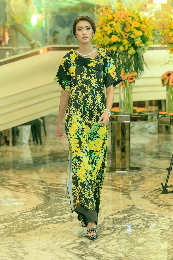 Dàn mỹ nữ chân dài diện sắc vàng mimosa phủ kín đại tiệc thời trang của ntk adrian anh tuấn - 20