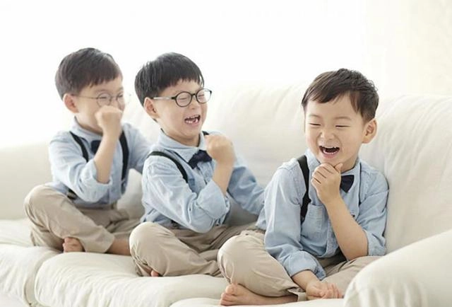 Hình ảnh lớn bổng của dàn nhóc tỳ sinh 3 daehan minguk manse sau nửa năm sang pháp - 14