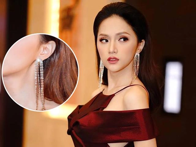Hoa hậu hương giang khoe đường cong rực lửa catwalk điêu luyện cùng với bikini - 9