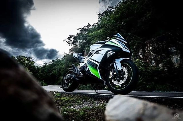 Kawasaki zx8r - sự nâng cấp của z800 lên sportbike - 2