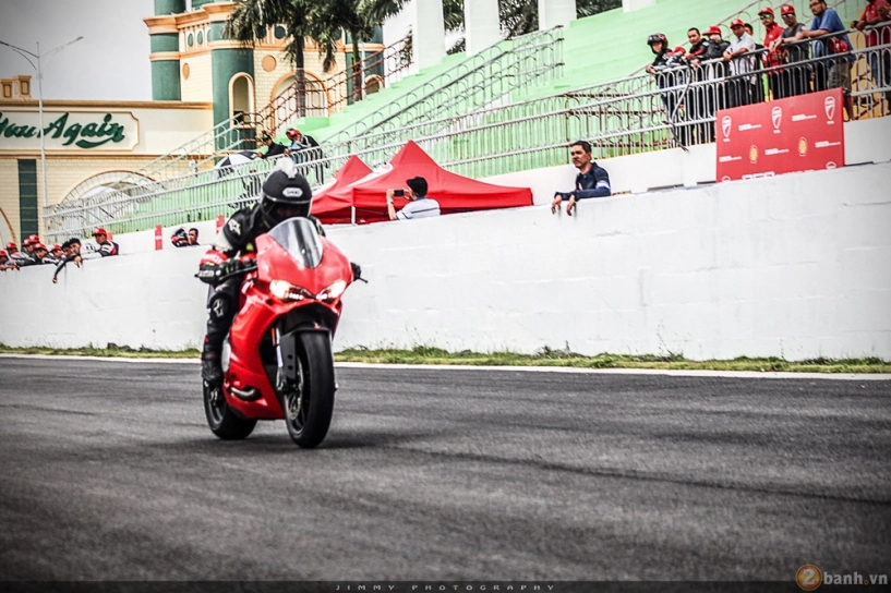 Tuyệt phẩm thương mại ducati 959 panigale gào thét trong ngày hội trackday của ducati việt nam - 19