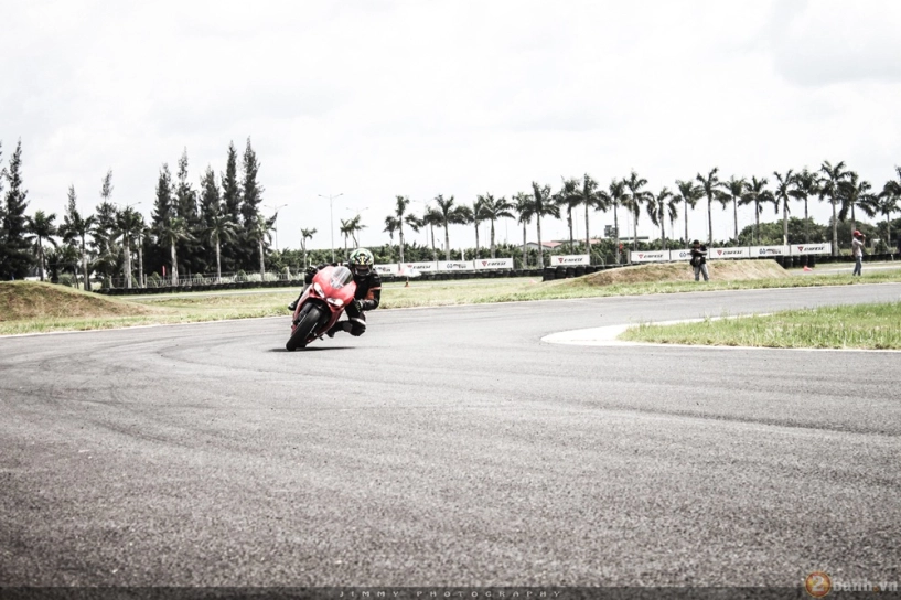 Tuyệt phẩm thương mại ducati 959 panigale gào thét trong ngày hội trackday của ducati việt nam - 21