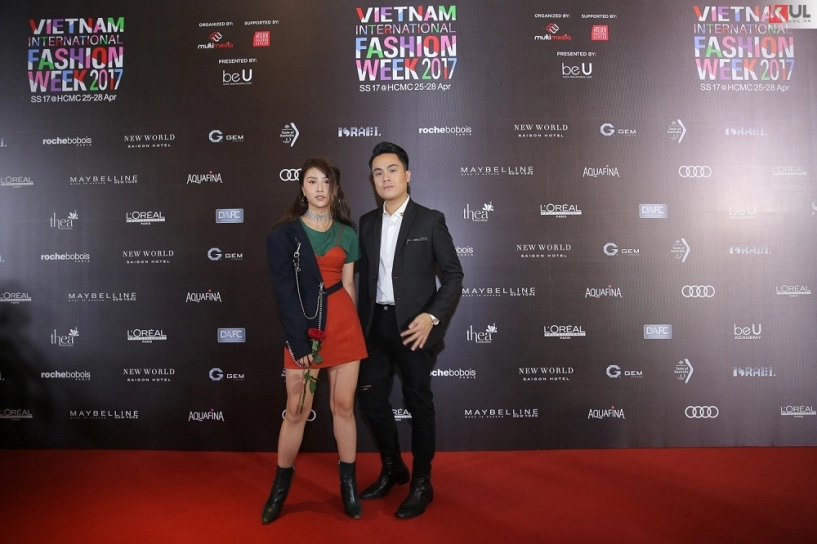 Vifw 2017 hậu scandal minh hằng vẫn rực rỡ trên thảm đỏ katy nguyễn gợi cảm hơn tuổi 18 ở ngày đầu tiên - 17