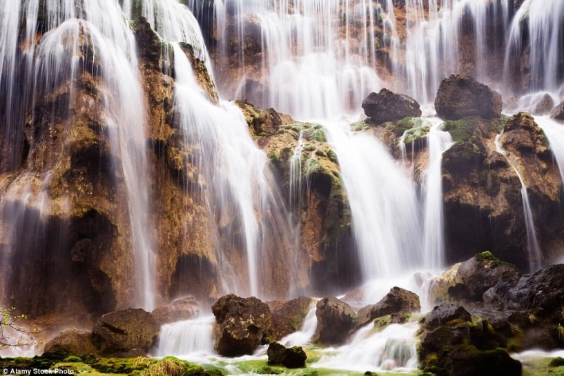 10 thác nước tự nhiên đẹp nhất cần được bảo tồn trong đó có việt nam - 4