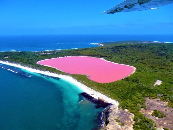 Bí ẩn hồ nước màu hồng đầy ảo diệu - 4