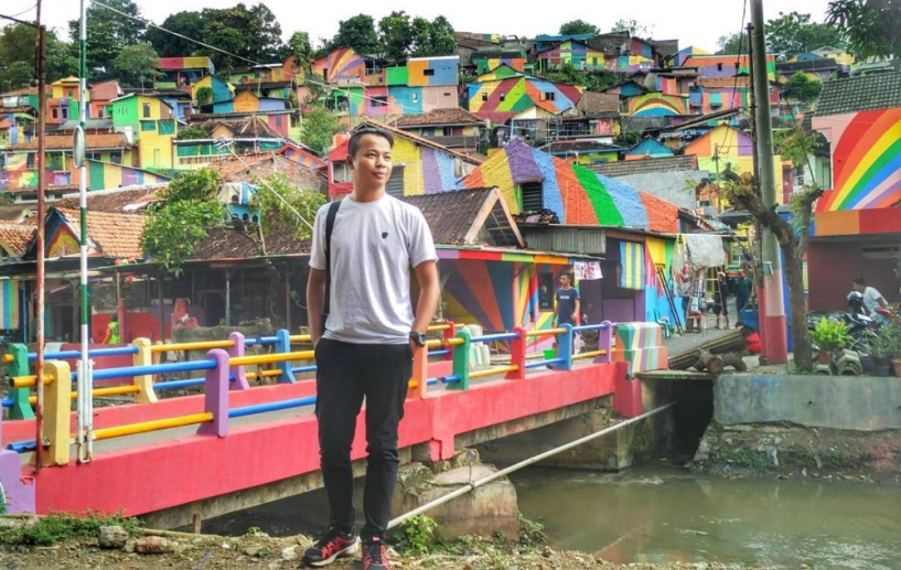 Kampung pelang - ngôi làng 7 màu làm mưa làm gió với dân sống ảo indonesia - 8