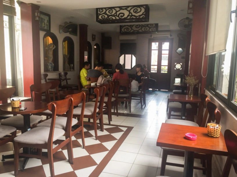 Ngắm trọn view hồ gươm từ café phố cổ - 6