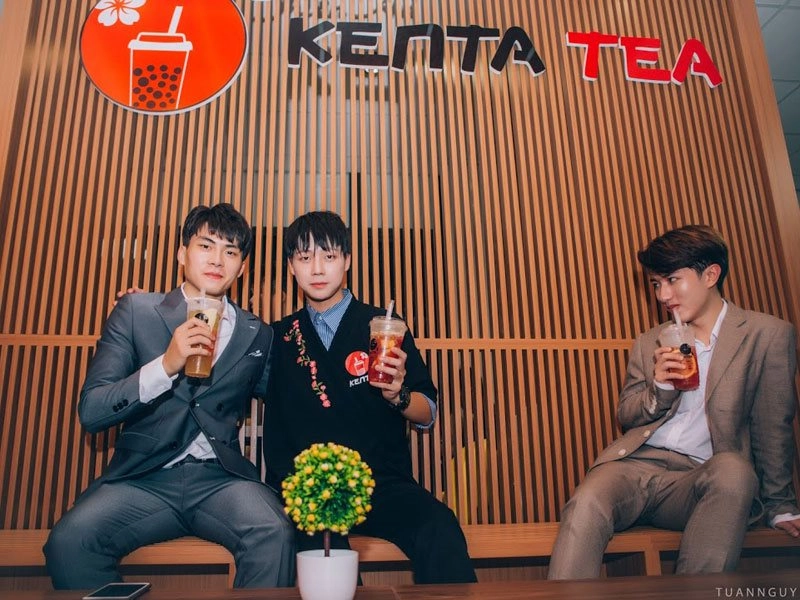 Teen phú thọ xếp hàng dài để thưởng thức trà sữa kenta tea - 11