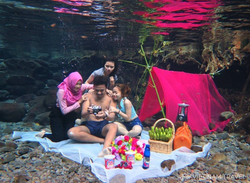 Tới indonesia để trải nghiệm check-in dưới nước có 1-0-2 - 8