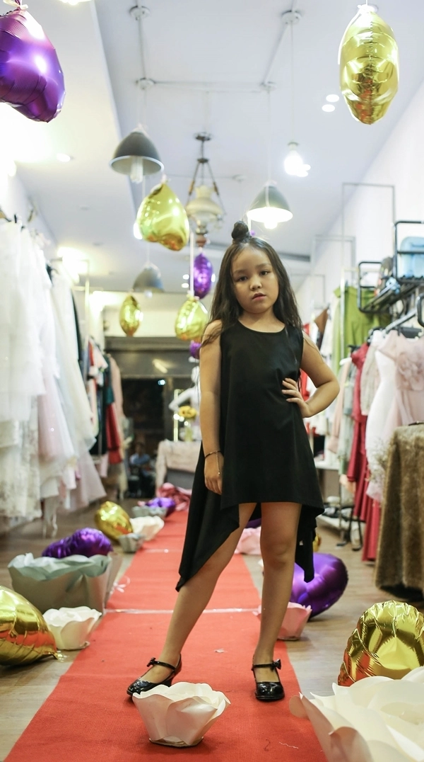 Mẫu nhí xuất hiện sành điệu trong buổi casting show diễn bst fairy land của ntk thảo nguyễn - 6