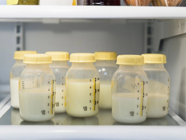 Cách bảo quản và sử dụng sữa mẹ đã vắt ra chuẩn nhất mọi bà mẹ nên biết - 3