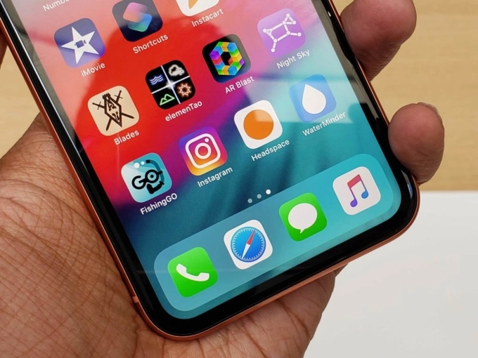 Full ảnh chi tiết iphone xr ngày đầu ra mắt - 5