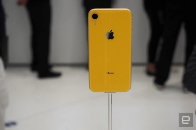 Full ảnh chi tiết iphone xr ngày đầu ra mắt - 13