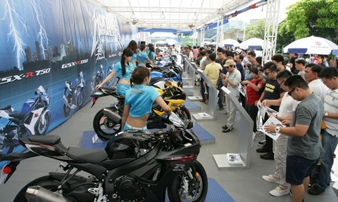  hàng chục nghìn người dự ngày hội siêu môtô suzuki - 2