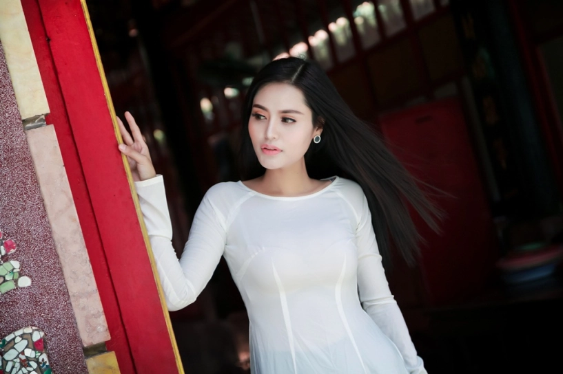 Hoa khôi thời trang dy khả hân tự tin diện áo dài trước thềm ms vietnam new world 2018 - 6