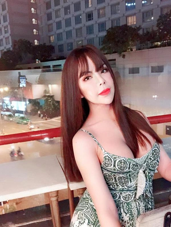 Hotgirl chuyển giới 1 triệu followers nâng mũi lần thứ 7 vì mãi chưa ưng ý - 8