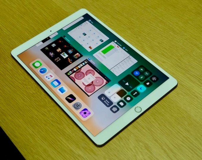 Ipad pro 2018 sẽ có kích thước nhỏ hơn bỏ jack headphone và được thiết kế để dùng theo chiều dọc - 1