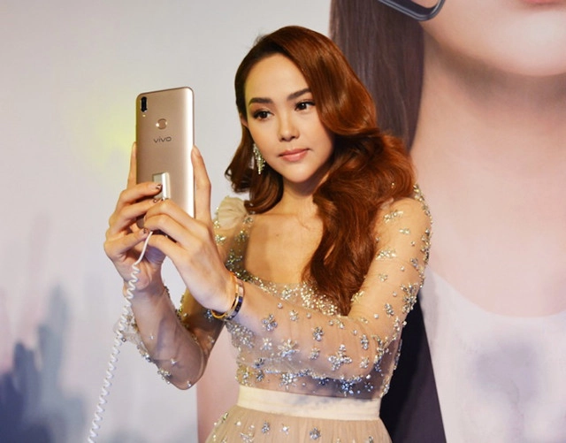 Không phải góc mặt đây mới là bí quyết selfie gây sốt rần rần trên cộng đồng mạng - 4