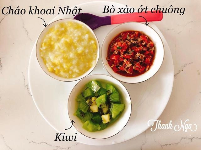 Kinh nghiệm nuôi con ăn dặm blw của mẹ 8x giúp bé 1 tuổi đã biết tự xúc ăn - 7