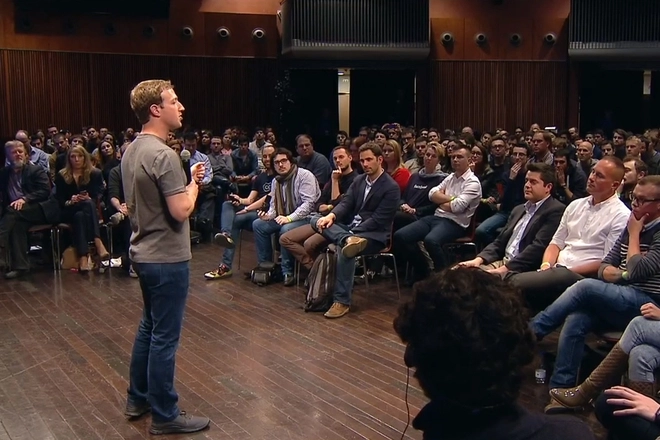 Mark zuckerberg bị các nhà đầu tư của facebook yêu cầu từ chức - 3