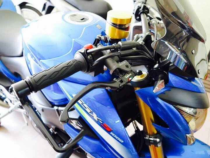 Naked bike cỡ bự suzuki gsx s1000 khủng bố với nhiều đồ chơi hạng nặng - 2