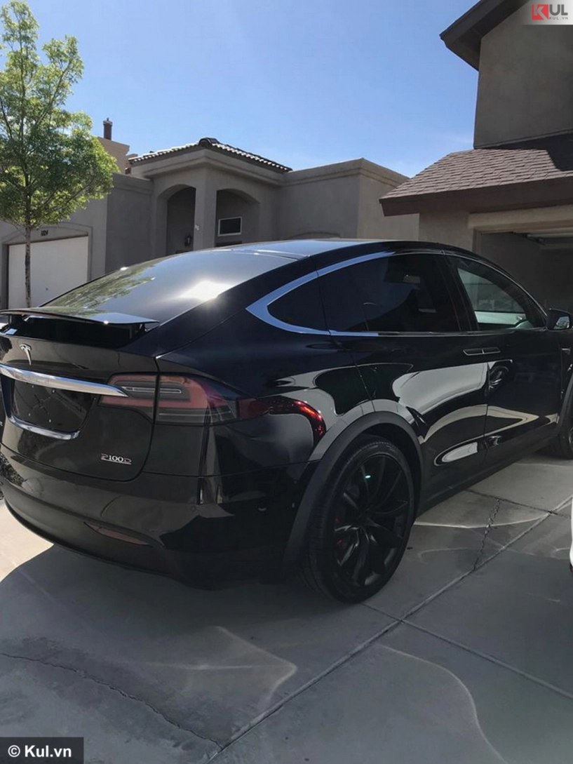 Ngắm chiếc tesla model x p100d sắp cập bến việt nam của siêu mẫu phạm ngọc thạch - 8