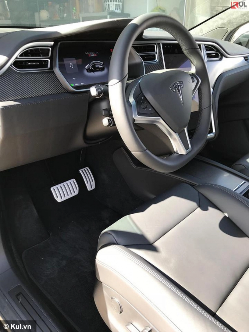 Ngắm chiếc tesla model x p100d sắp cập bến việt nam của siêu mẫu phạm ngọc thạch - 9