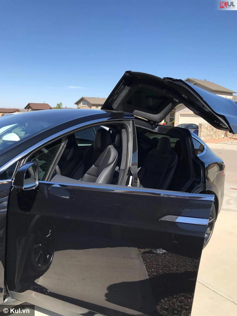 Ngắm chiếc tesla model x p100d sắp cập bến việt nam của siêu mẫu phạm ngọc thạch - 11