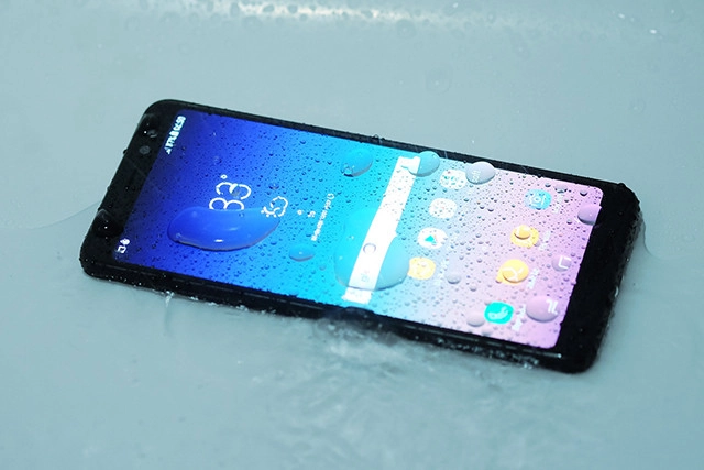 Phỏng vấn nhanh 4 tính năng đỉnh của đỉnh trên galaxy a8 - 6