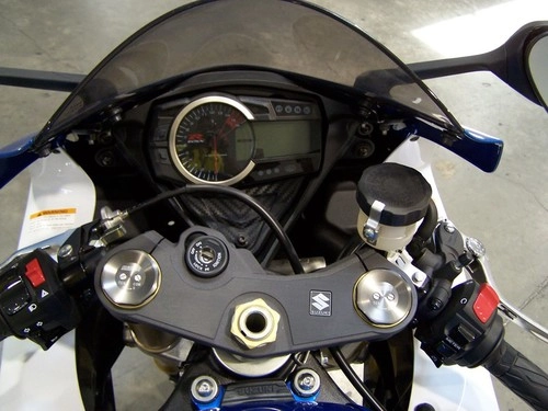  suzuki gsx-r750 2013 - 4