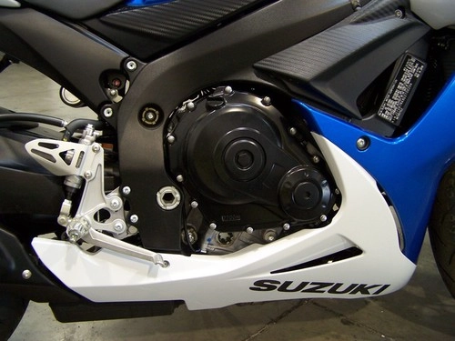  suzuki gsx-r750 2013 - 7