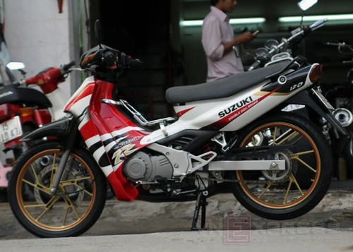  suzuki satria r - chiến binh hai bánh trên phố sài gòn - 1