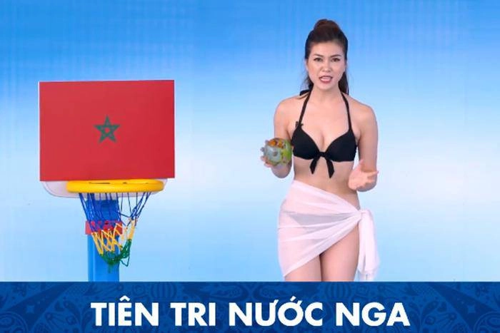 Tìm ra facebook của mc việt nam mặc bikini dẫn world cup dân tình bất ngờ trước nhan sắc thật - 1