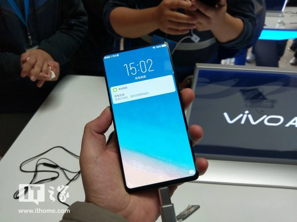 Vivo apex được công bố với chip snapdragon 845 và màn hình gần trọn thân máy - 1