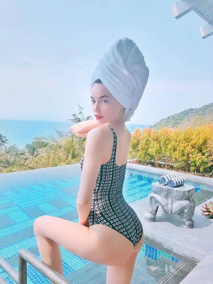 Fans mê mệt ngắm hồ ngọc hà diện bodysuit khoe đường cong rực lửa - 2
