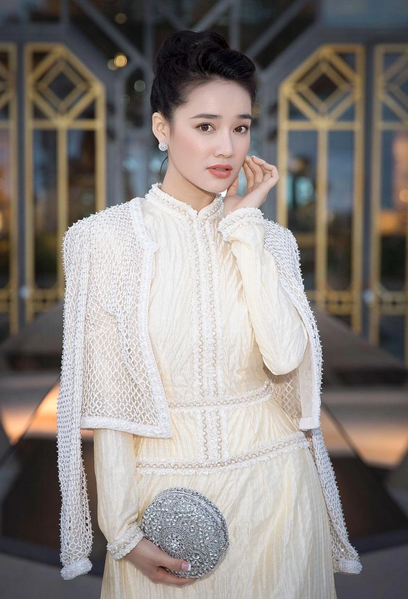Giàu sang như nhã phương nhưng chỉ mua một chiếc túi xách từ ngày này đến ngày khác - 3