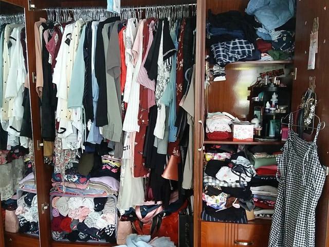 Người phụ nữ nổi hứng lạ băn khoăn có nên mặc áo lót đi làm không - 12