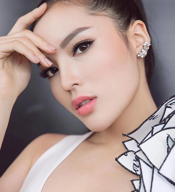 Đây là lỗi lông mày độc nhất vô nhị trong showbiz mà chỉ kỳ duyên mới mắc phải - 3